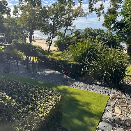Beachfront Dolphin Cabin Oak Beach Εξωτερικό φωτογραφία